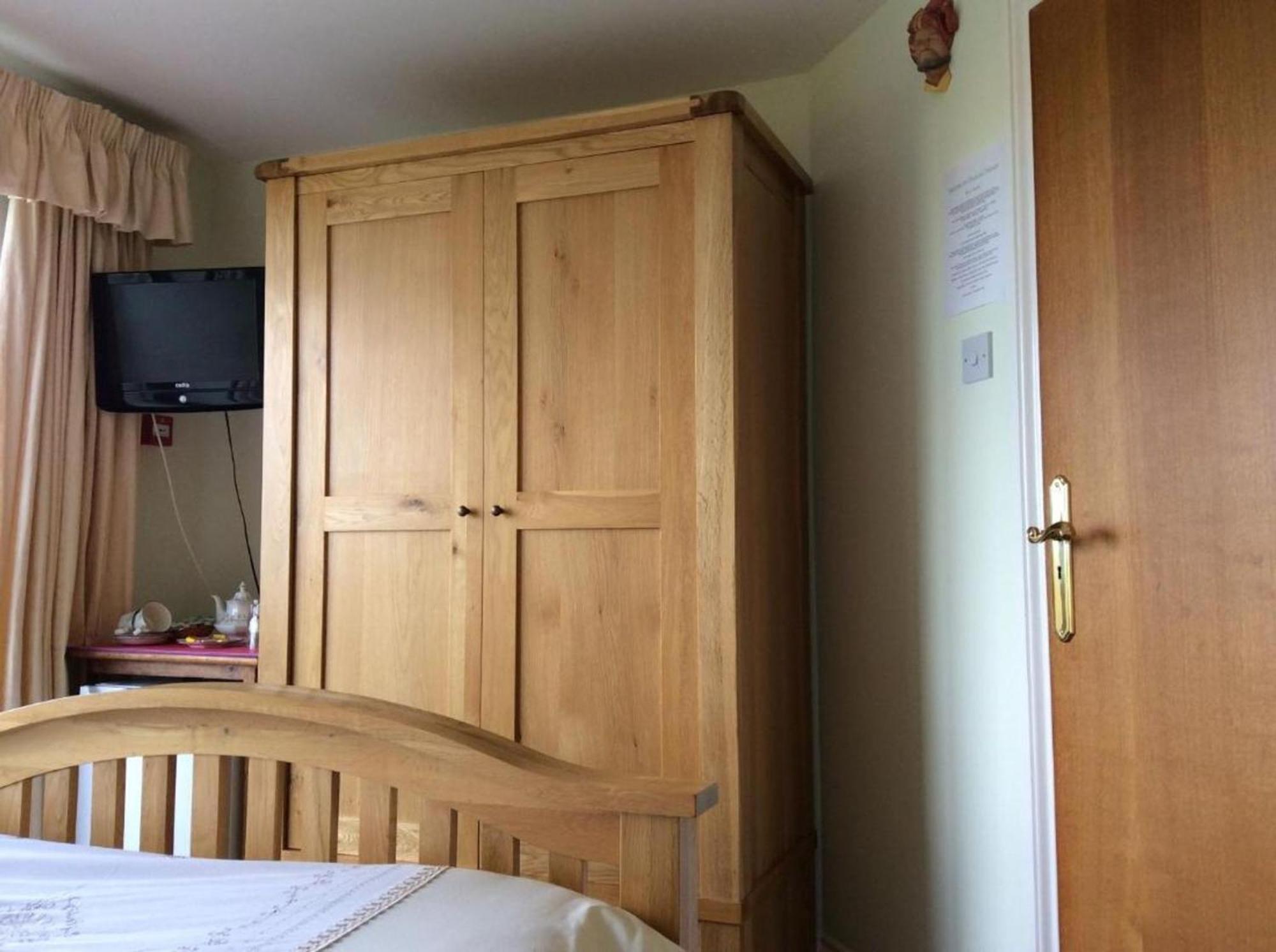 Room In Guest Room - Orchard Manor, Fore Street, Nr Труро Экстерьер фото